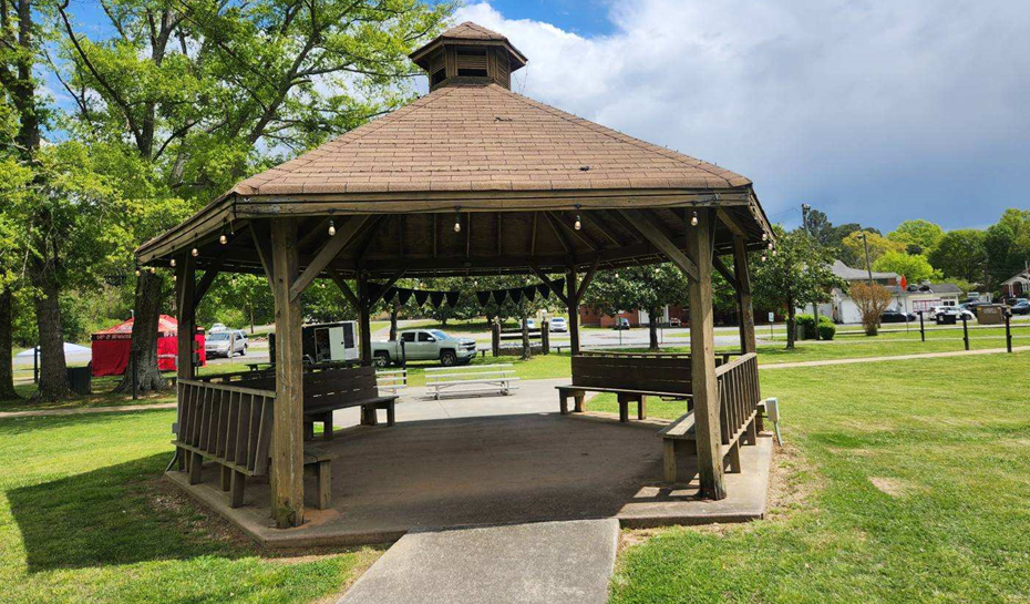 Enlarge facility Visual 2