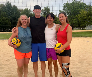 Presentational Summer Sand Coed 4's visual