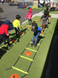 Presentational Day Star Montessori - DSM visual