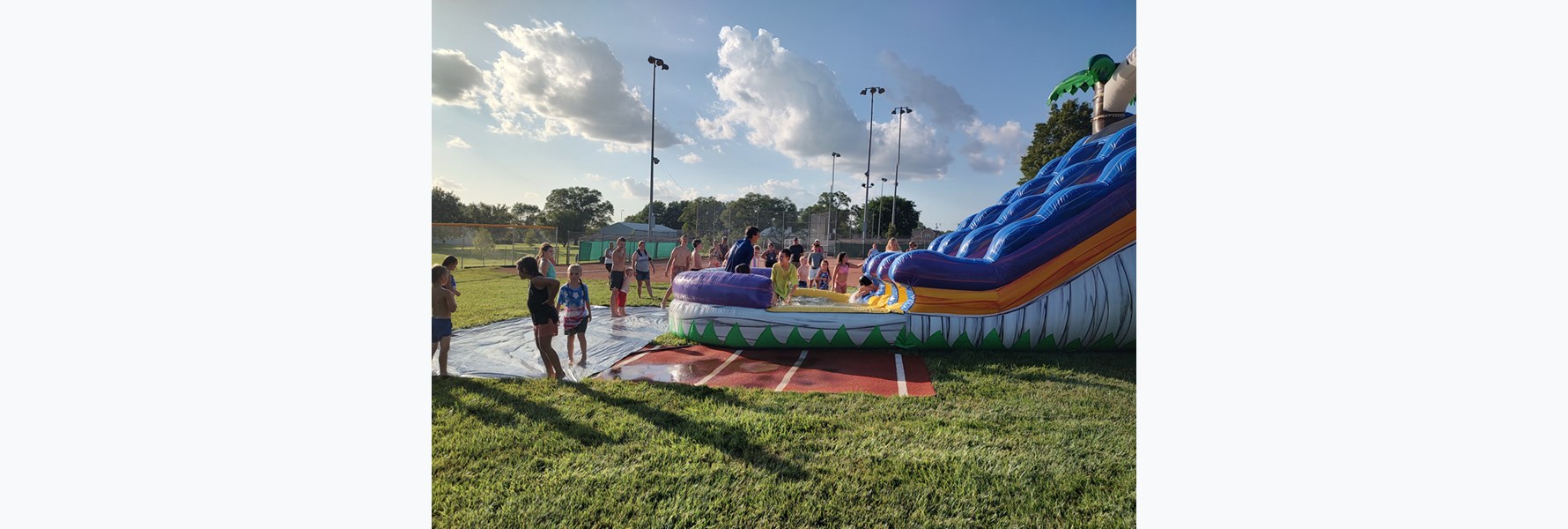 Photo gallery image 13